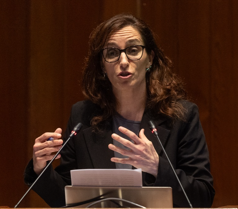 La ministra de Sanidad, Mónica García