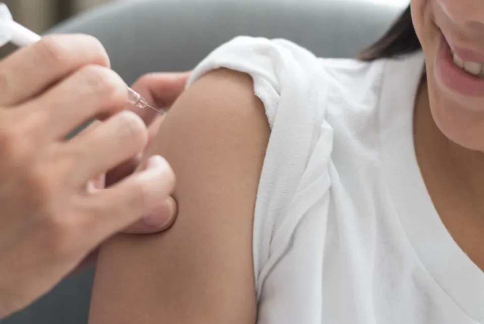 Extremadura vacunará contra la gripe a los alumnos de Infantil y Primaria en los colegios