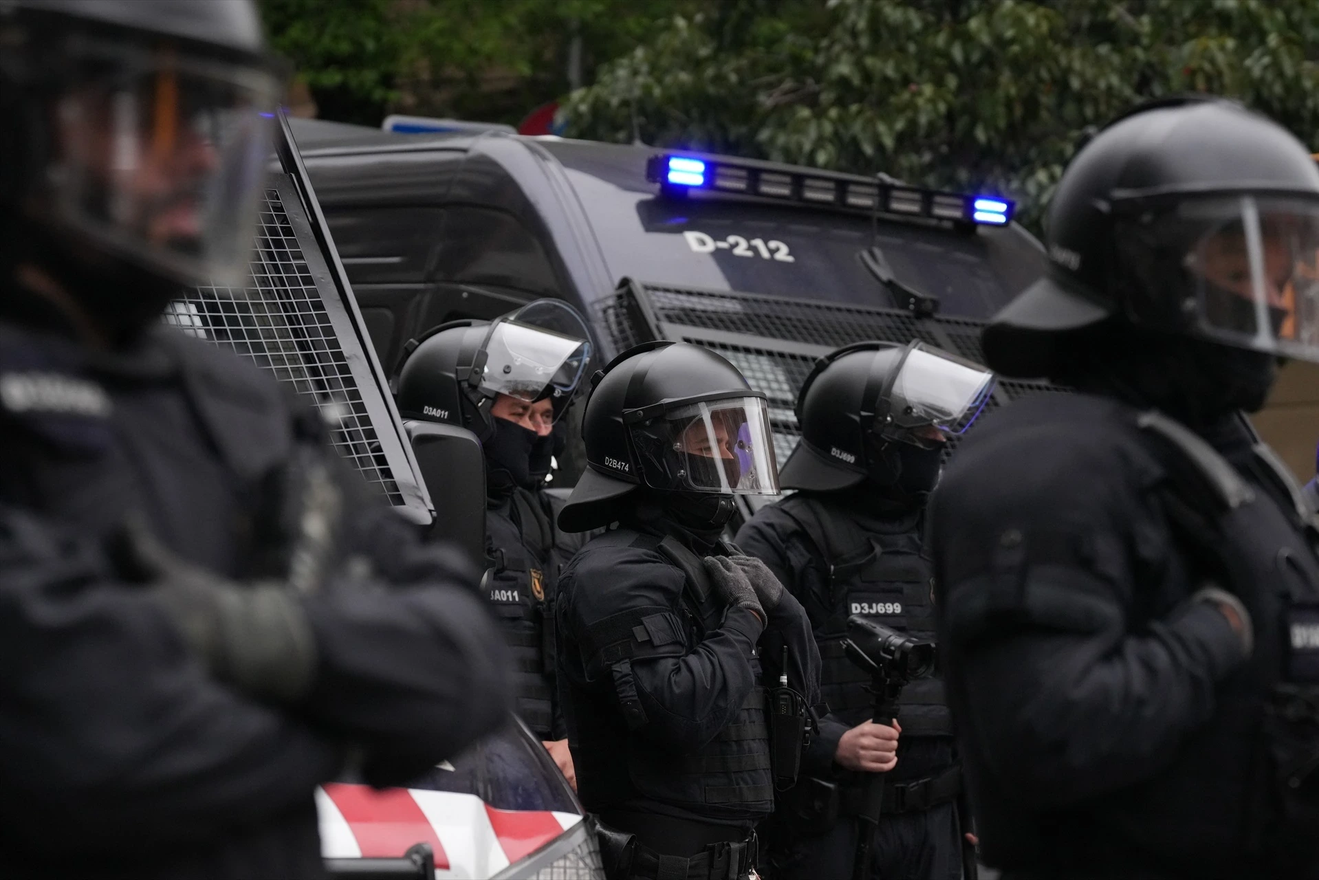 Un magrebí agrede a otro con un machete tras una pelea en Barcelona y se refugia en un piso okupa