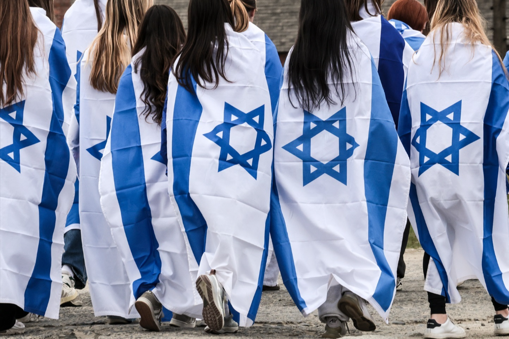 ACOM lleva a los tribunales nuevos casos de antisemitismo y alerta de su creciente difusión en España