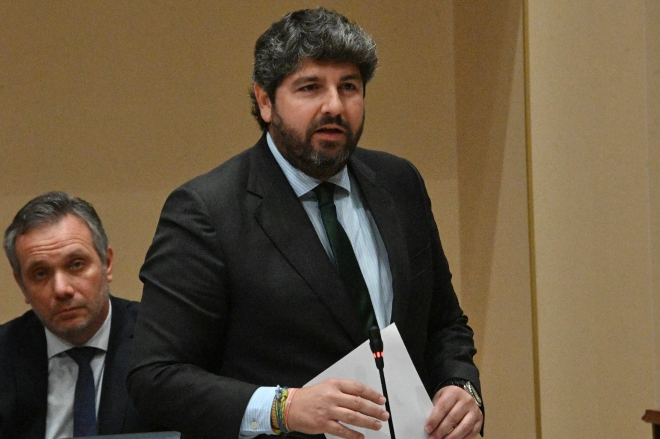 Murcia pagará la cuota de autónomos en baja médica durante dos meses con ayudas de hasta 700 euros