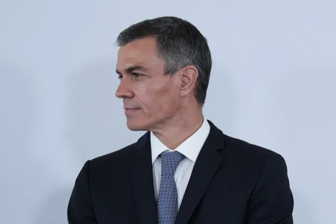El Tribunal Supremo evita llevar a Europa la regularización masiva de migrantes impulsada por Sánchez