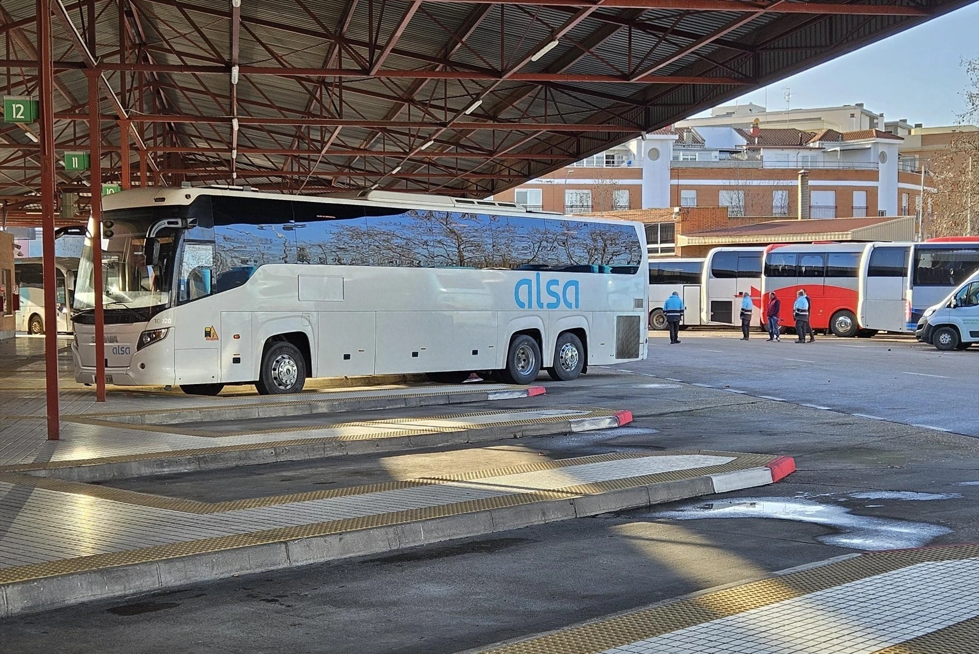 La Junta invierte casi 3 millones de euros para la digitalización del transporte público por carretera en Extremadura