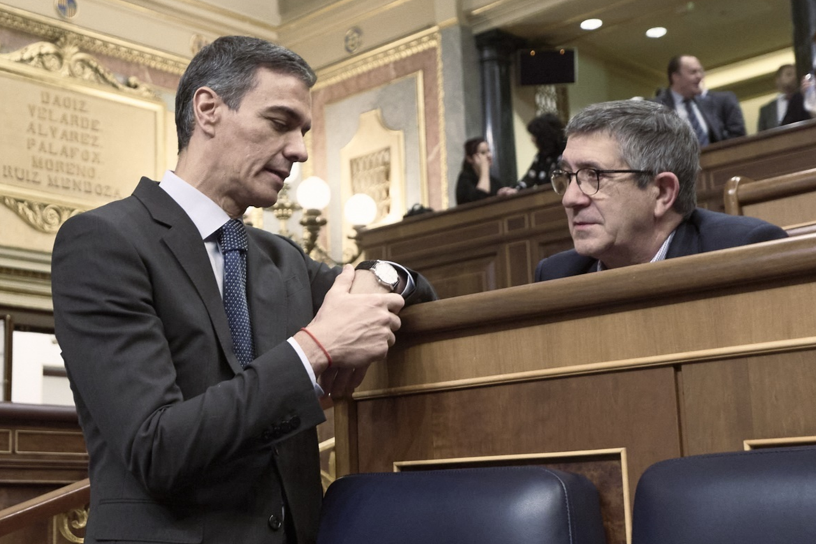 Sánchez pide comparecer en el Congreso tras los escándalos que cercan al PSOE