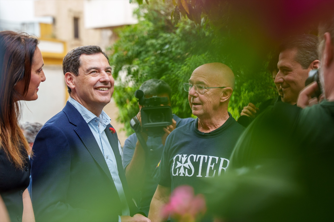 Juanma Moreno aspira a conseguir de nuevo la mayoría absoluta en las elecciones del próximo 17 de mayo