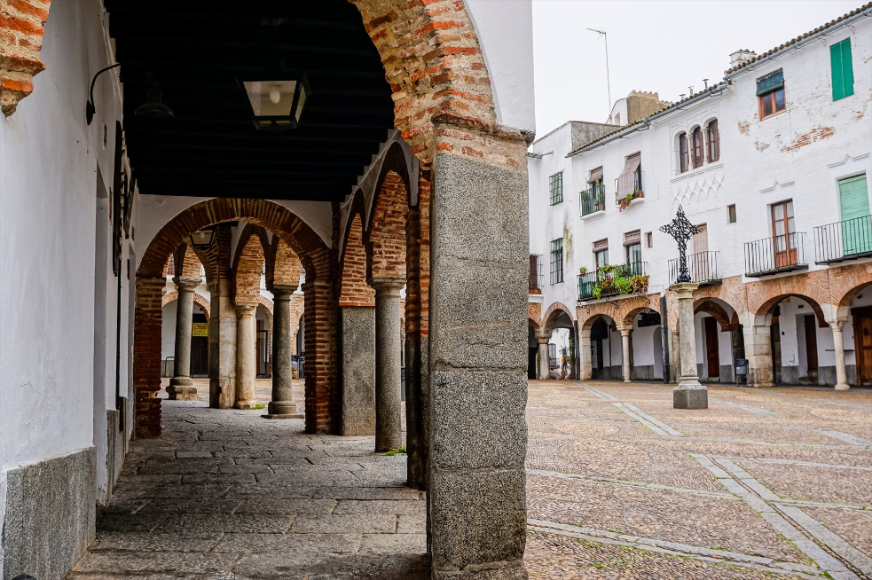 Extremadura alcanza su mejor mes de abril en turismo al superar los 213.000 viajeros y las 419.700 pernoctaciones