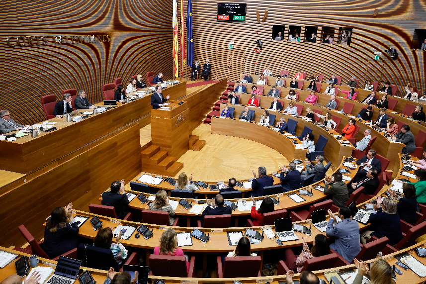 La Generalitat niega haber bloqueado certificados para migrantes y reta al PSPV a ir a los tribunales