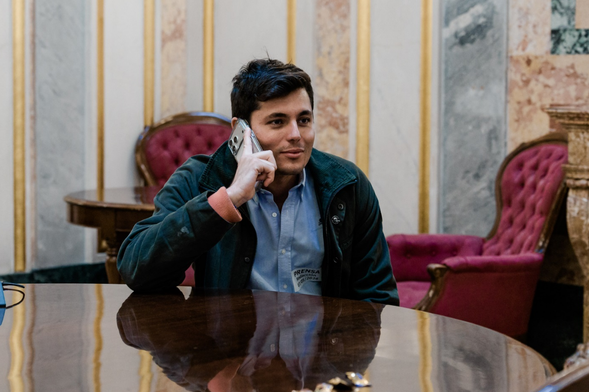 El Congreso suspende cautelarmente la acreditación de prensa de Vito Quiles