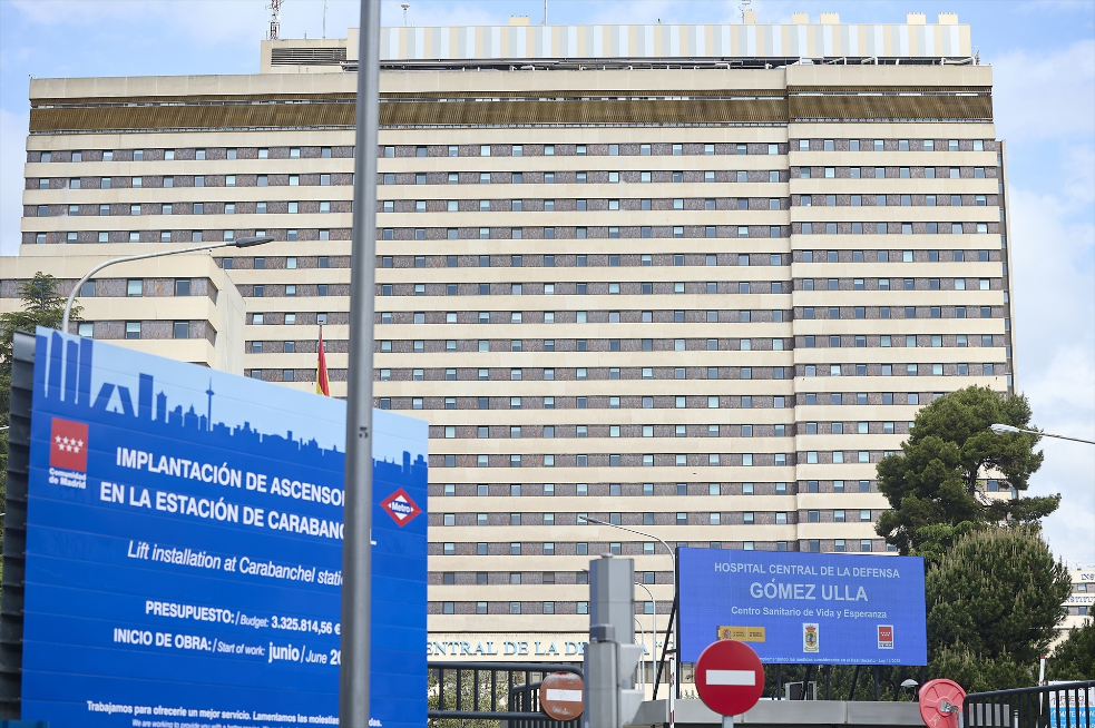 El español contagiado de hantavirus continúa con síntomas, aunque permanece estable
