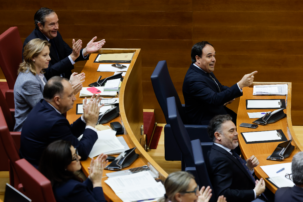 Llorca denuncia que el Gobierno de Sánchez castiga a los valencianos y frena la reconstrucción