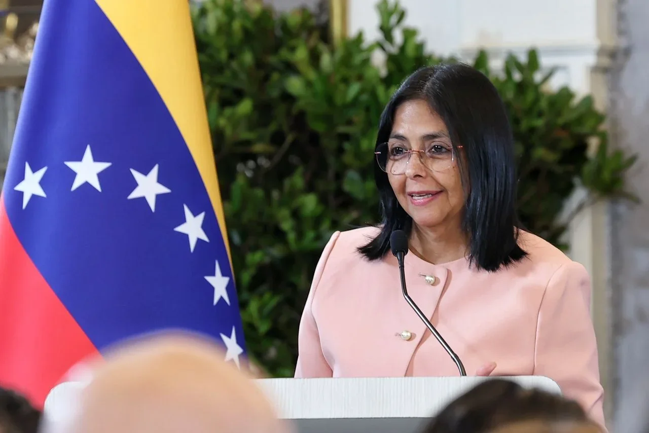 La presidenta encargada defendió que una de sus principales prioridades desde que asumió el cargo ha sido garantizar la estabilidad institucional