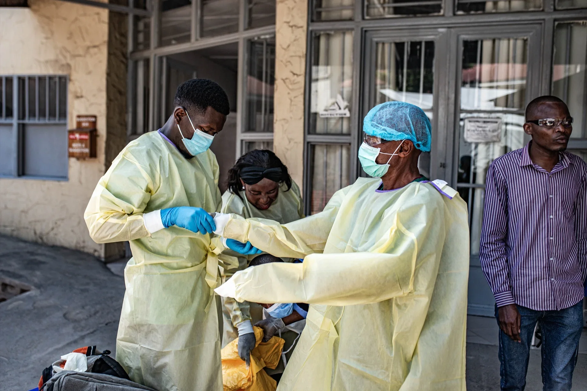 El brote de ébola en el Congo supera los 200 muertos