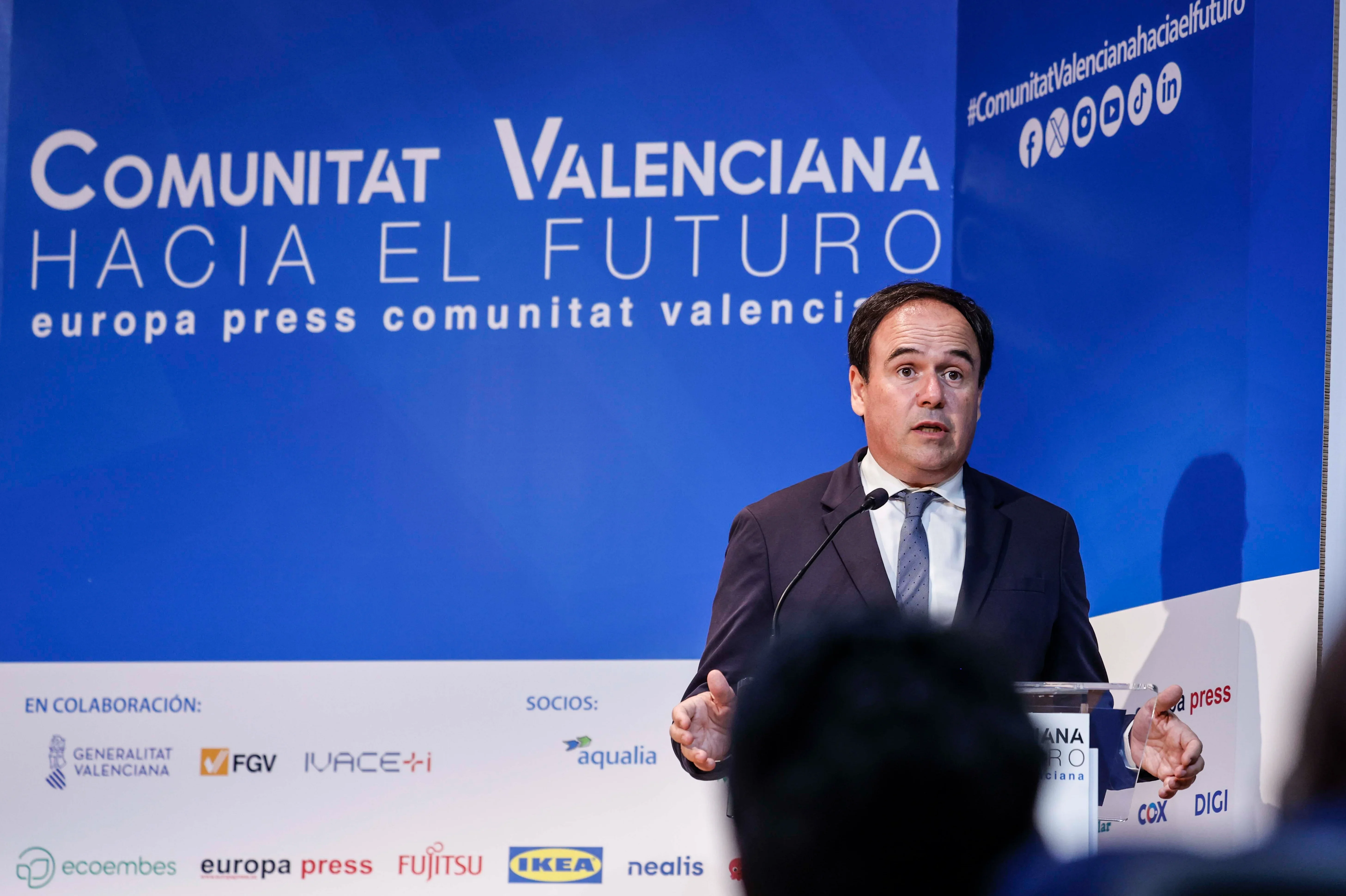 Llorca presenta un plan de choque para agilizar autorizaciones energéticas en la Comunitat
