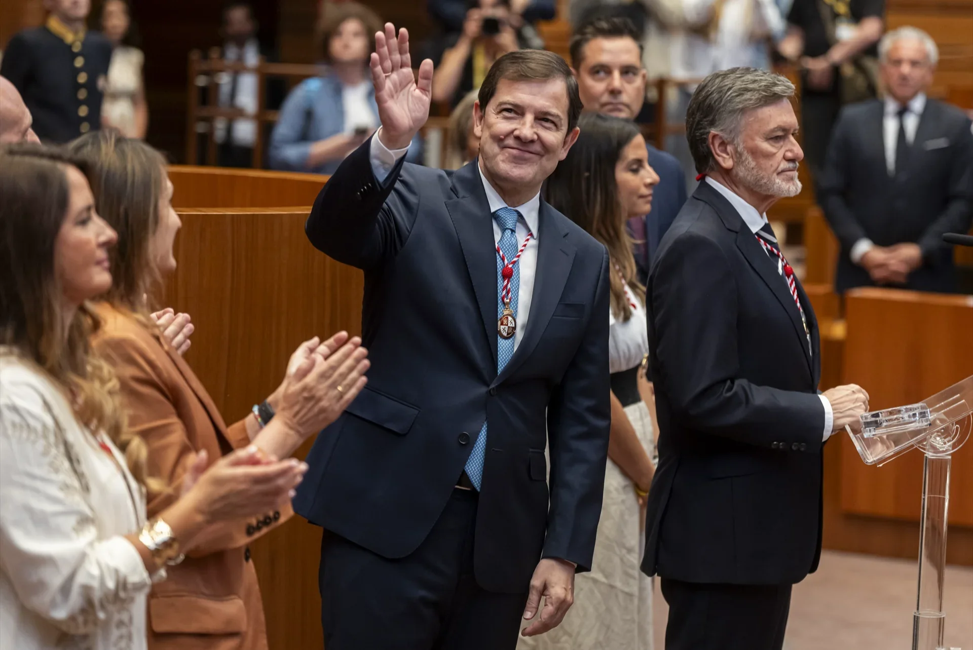 Mañueco consolida su liderazgo con un tercer mandato consecutivo al frente de la Junta