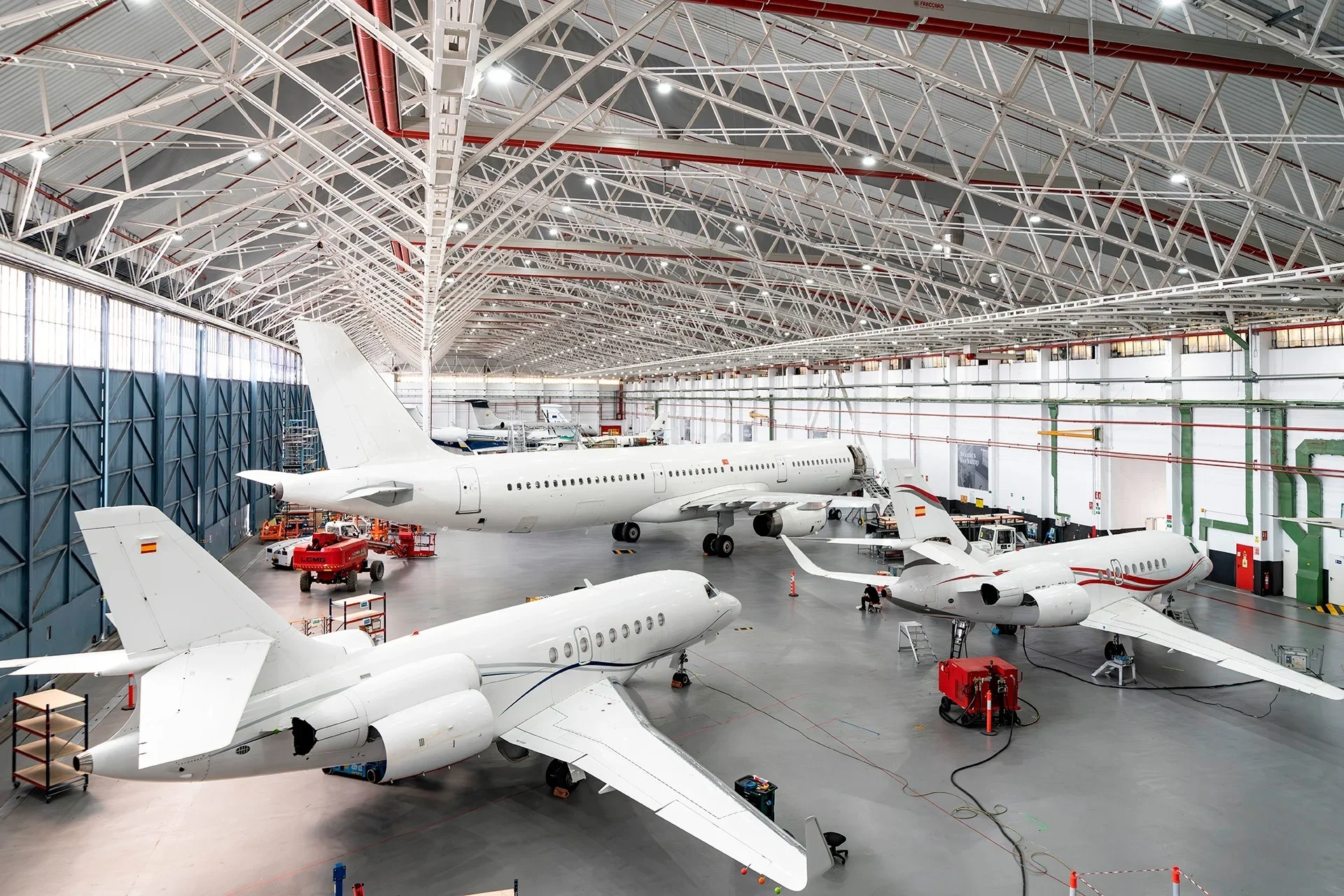 Boost Air invertirá 40 millones en un hangar en Valencia y creará 400 puestos de trabajo