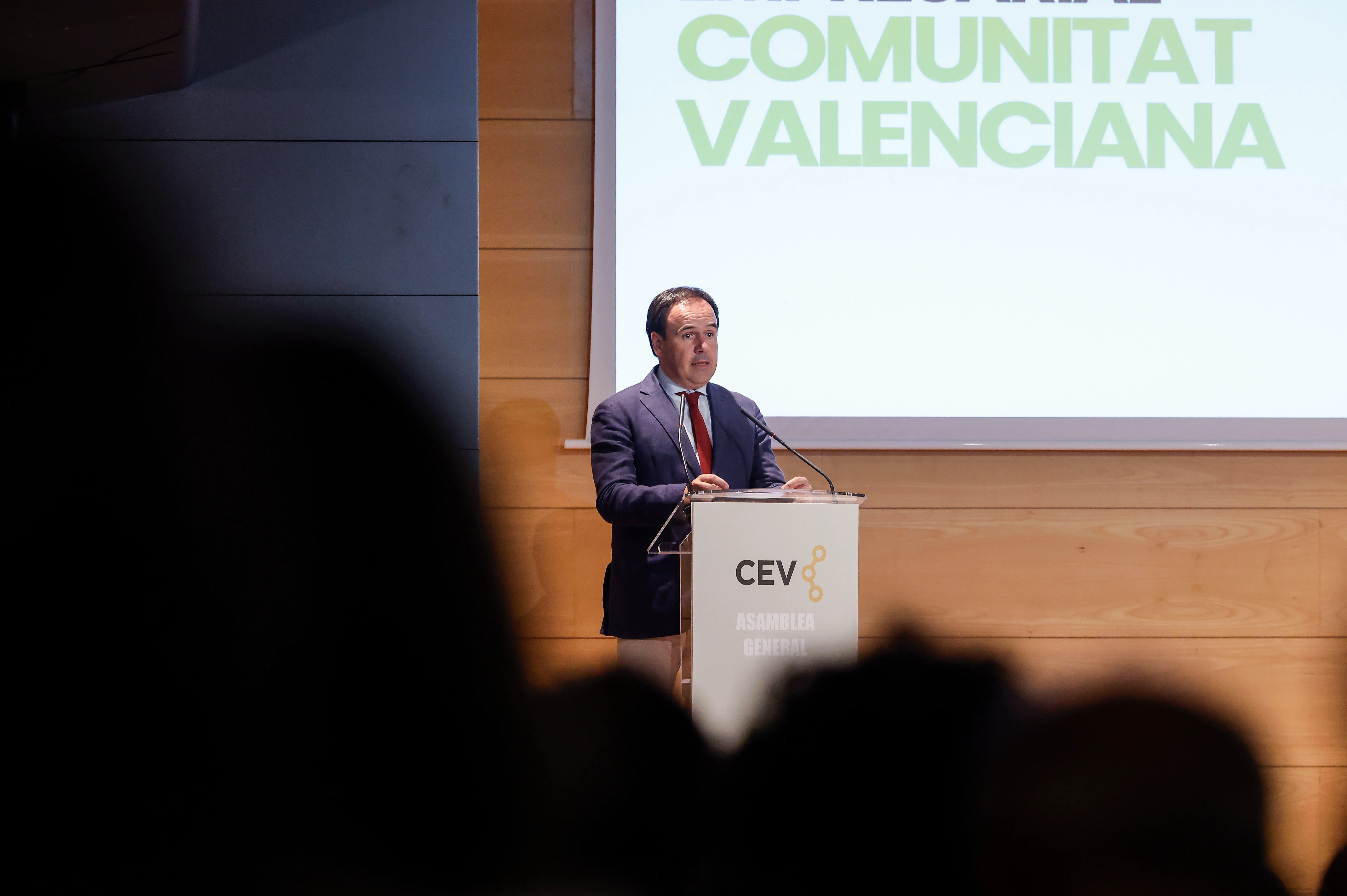 Pérez Llorca exige negociar la financiación en el CPFF y blinda la rebaja fiscal valenciana