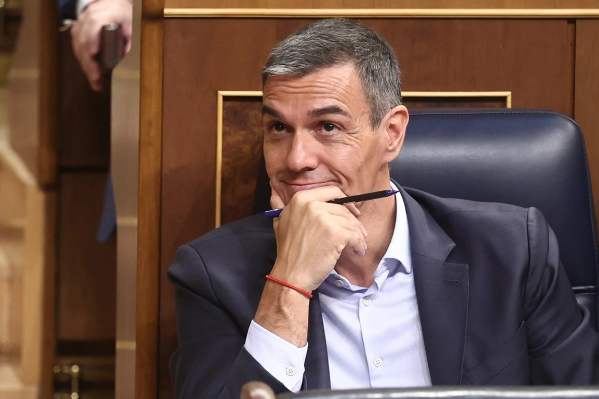 Sánchez vuelve de vacaciones con la crisis de Ceuta y seis ministros llamados al Congreso