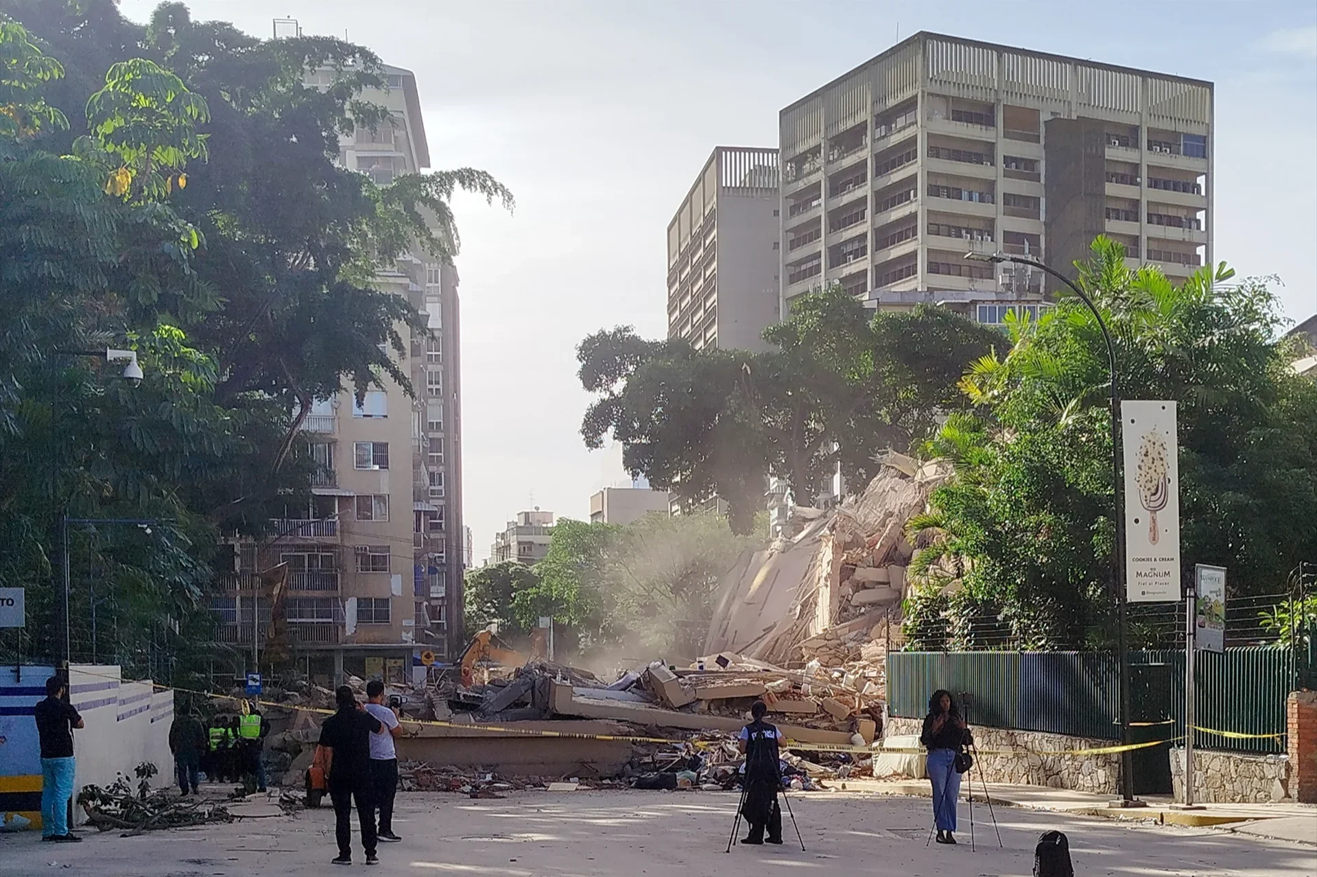 Suben a 19 los españoles fallecidos por los terremotos en Venezuela