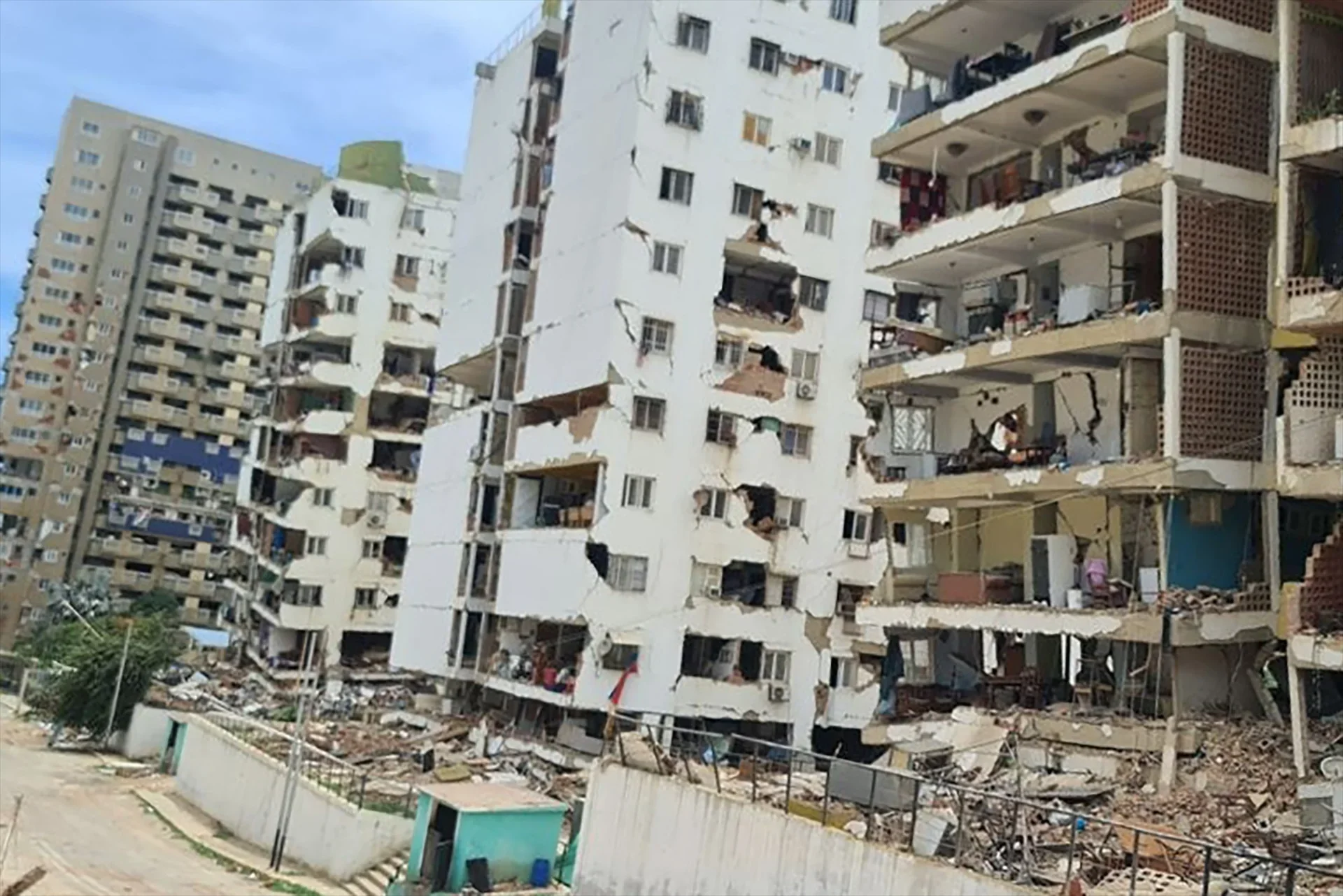 Ascienden a 18 los españoles fallecidos en los terremotos de Venezuela