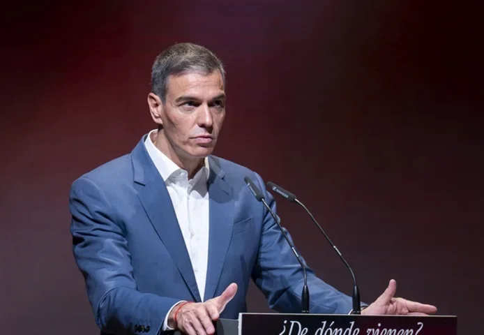 Primer día tras la regularización: el Gobierno de Pedro Sánchez da luz verde a casi 2.000 expedientes de extranjeros