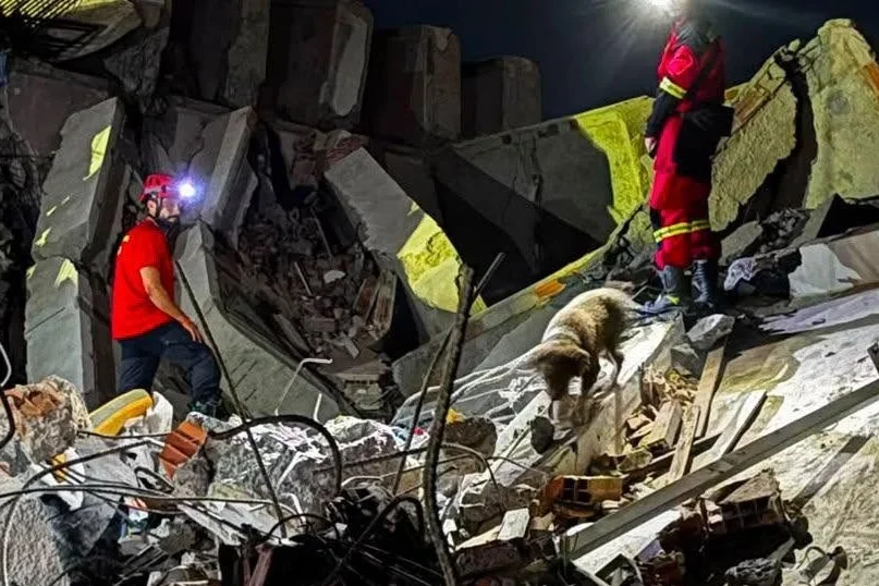 Aumenta a 40 la cifra de españoles muertos por los terremotos en Venezuela