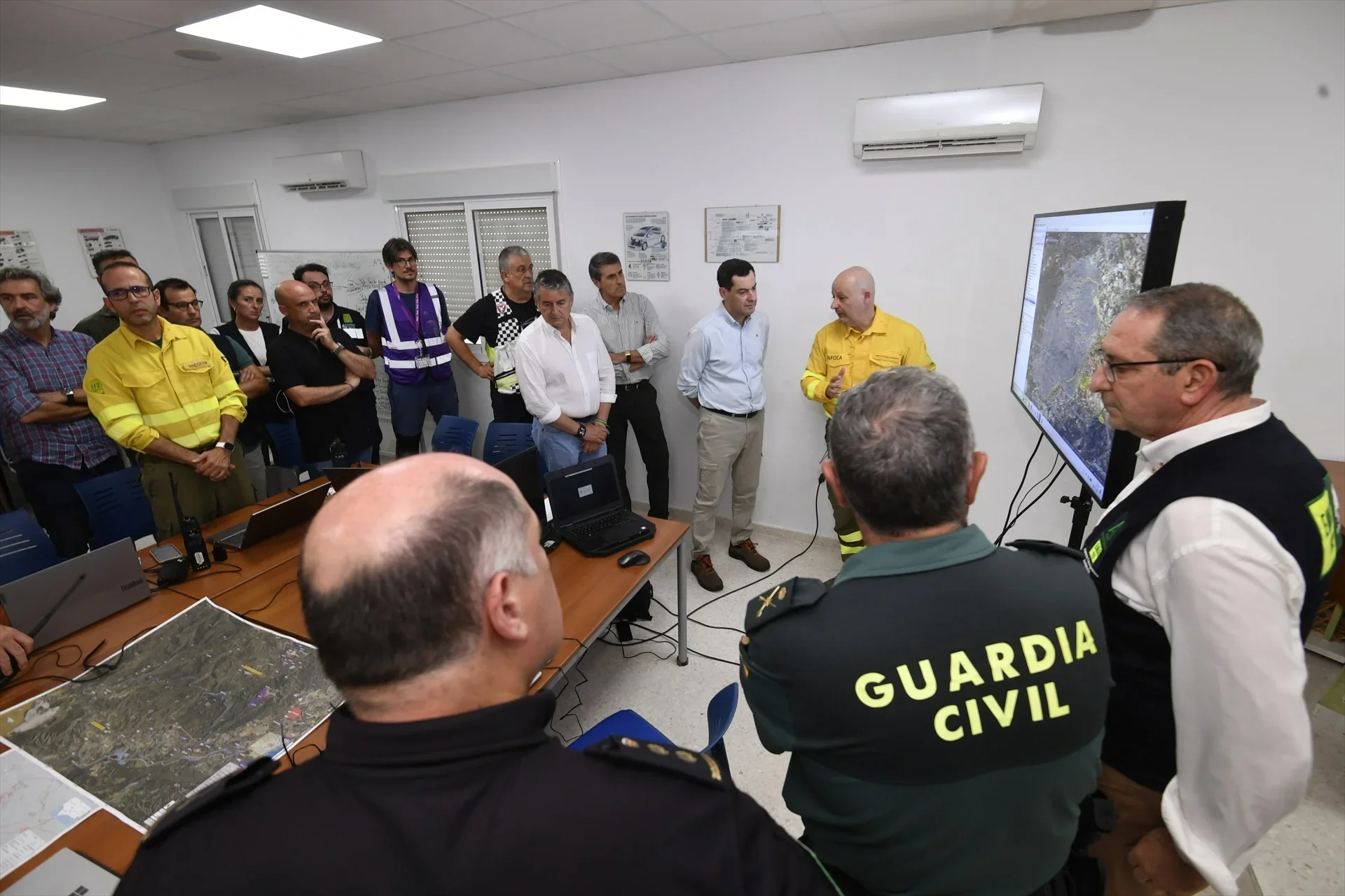 La Guardia Civil busca a 23 desaparecidos en Los Gallardos mientras el incendio deja ya 12 víctimas mortales