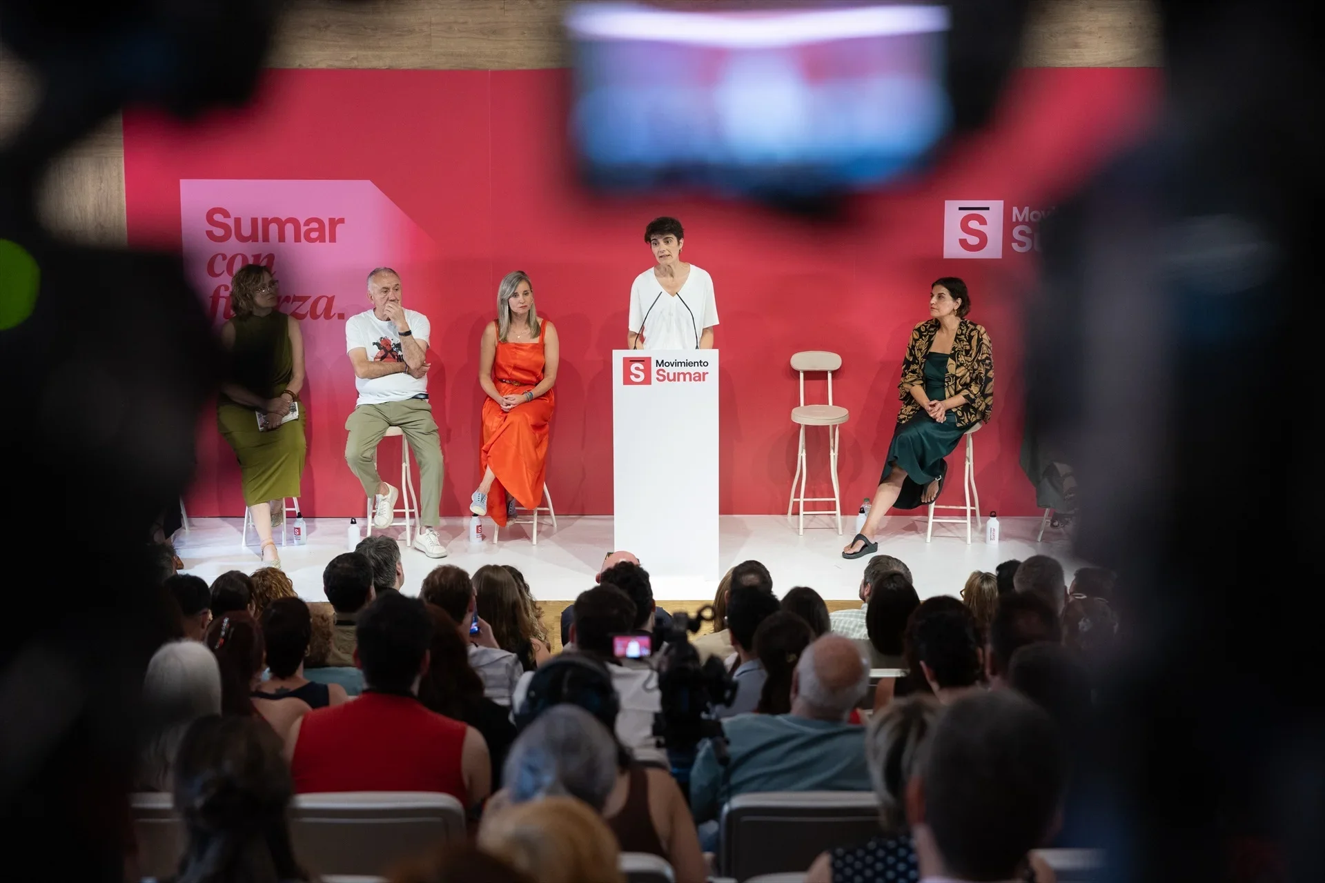 Sumar acusa a Ferran Torres de especular con la vivienda mientras varios de sus diputados tienen más propiedades