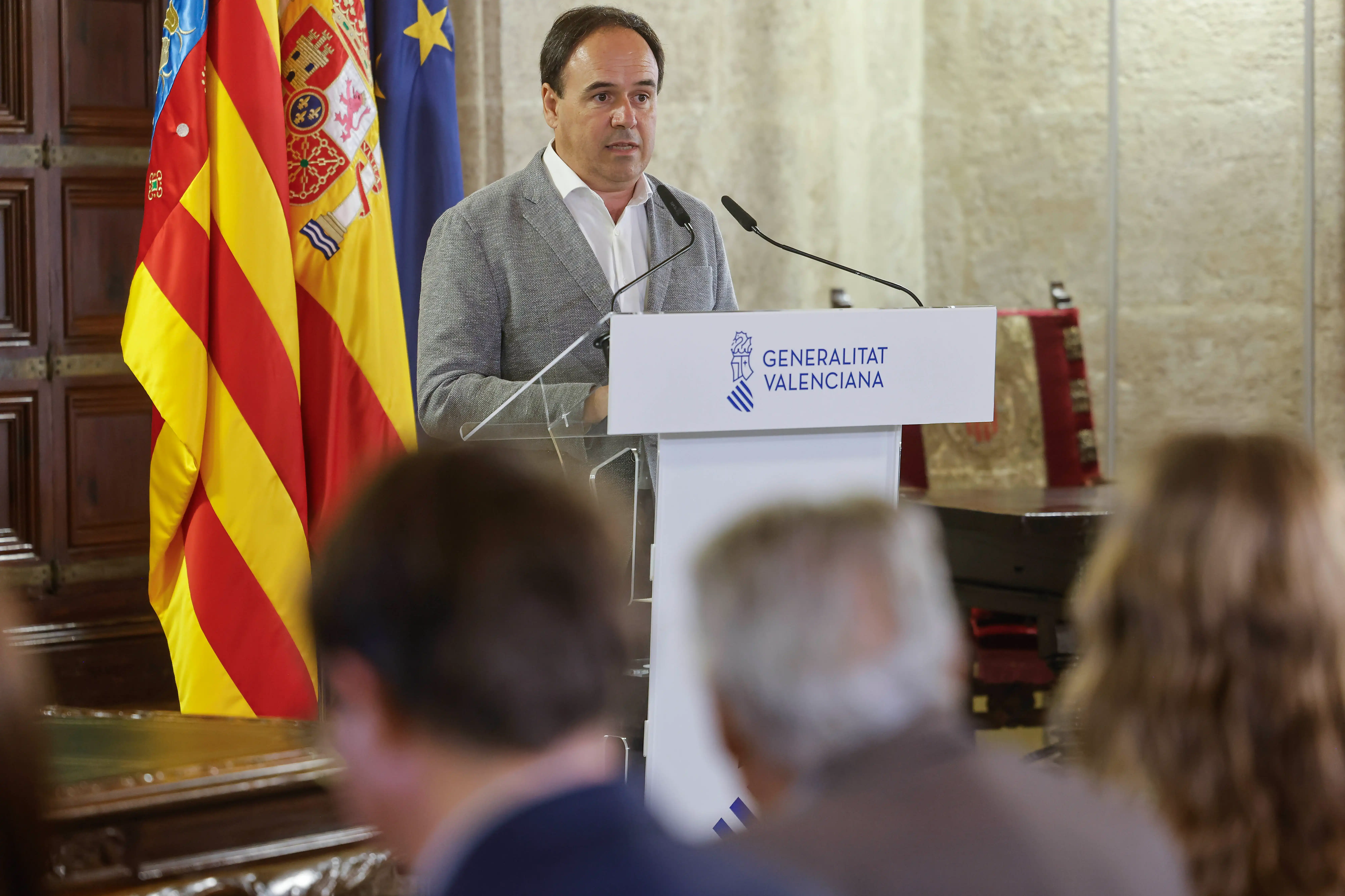 Consell y Ayuntamiento de València firman un plan de reconstrucción para La Torre con 1.206 nuevas viviendas protegidas