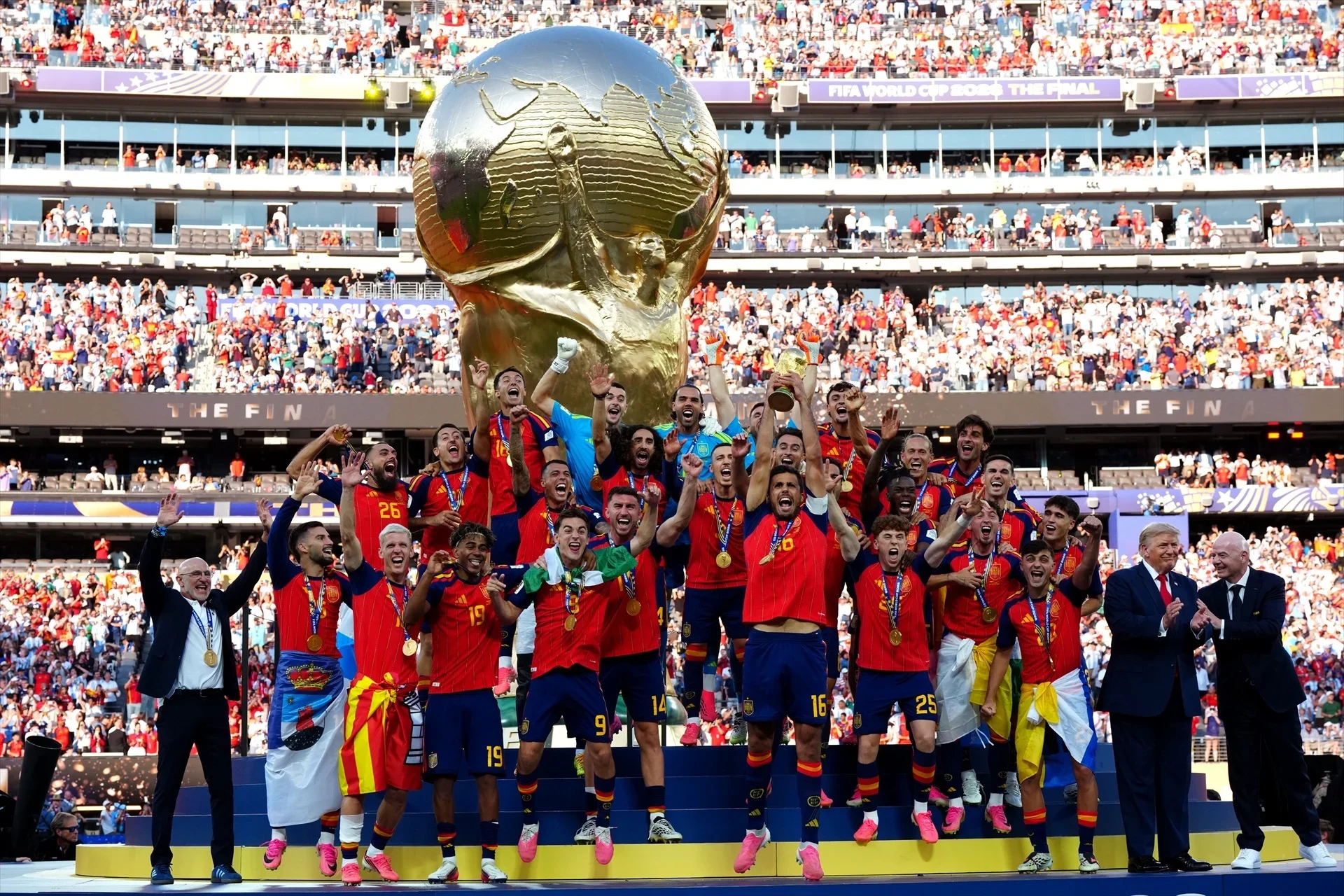 De la barba de Lamine Yamal al rapado de Ferran Torres: las promesas de España tras ganar el Mundial