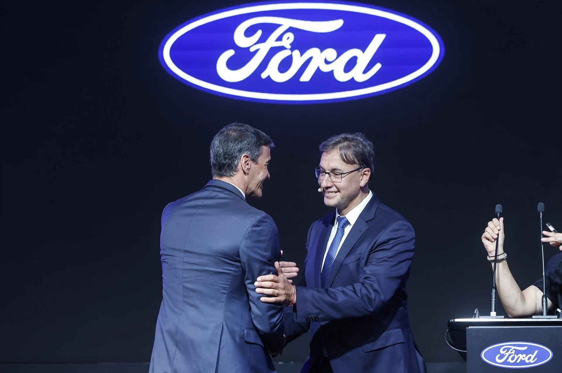 El Gobierno de Trump advierte a Ford sobre su alianza con la china Geely en la planta de Almussafes