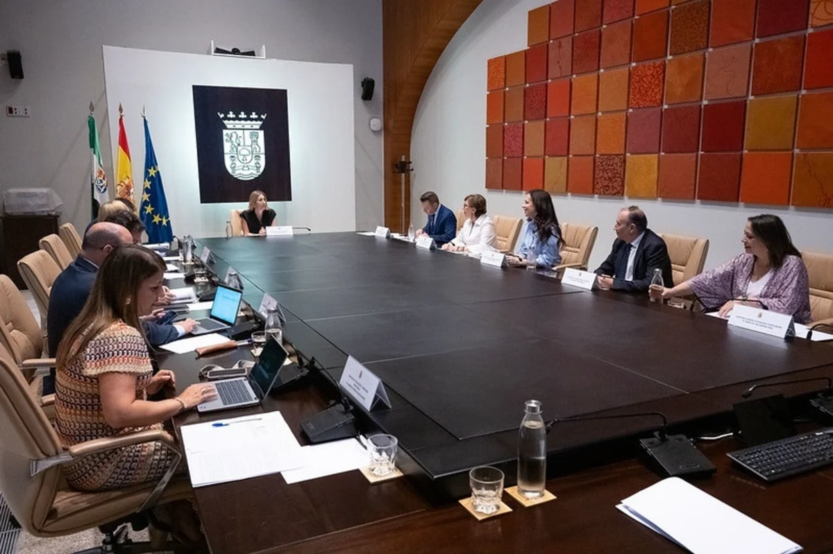 Extremadura baja por primera vez de los 60.000 parados y alcanza un nuevo récord de afiliación
