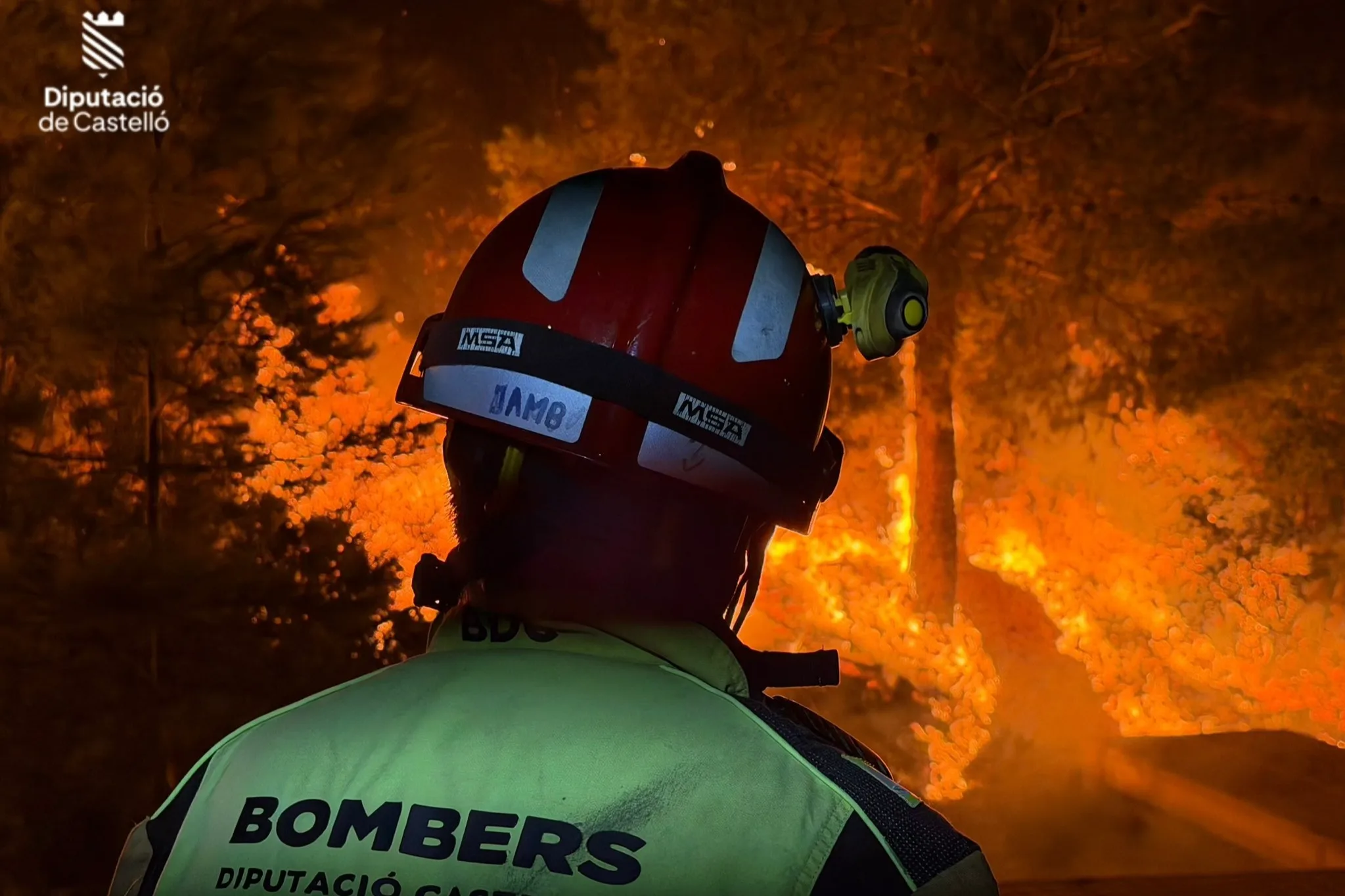 Controlado el incendio de la Vall d'Uixó tras diez días y más de 9.000 hectáreas arrasadas