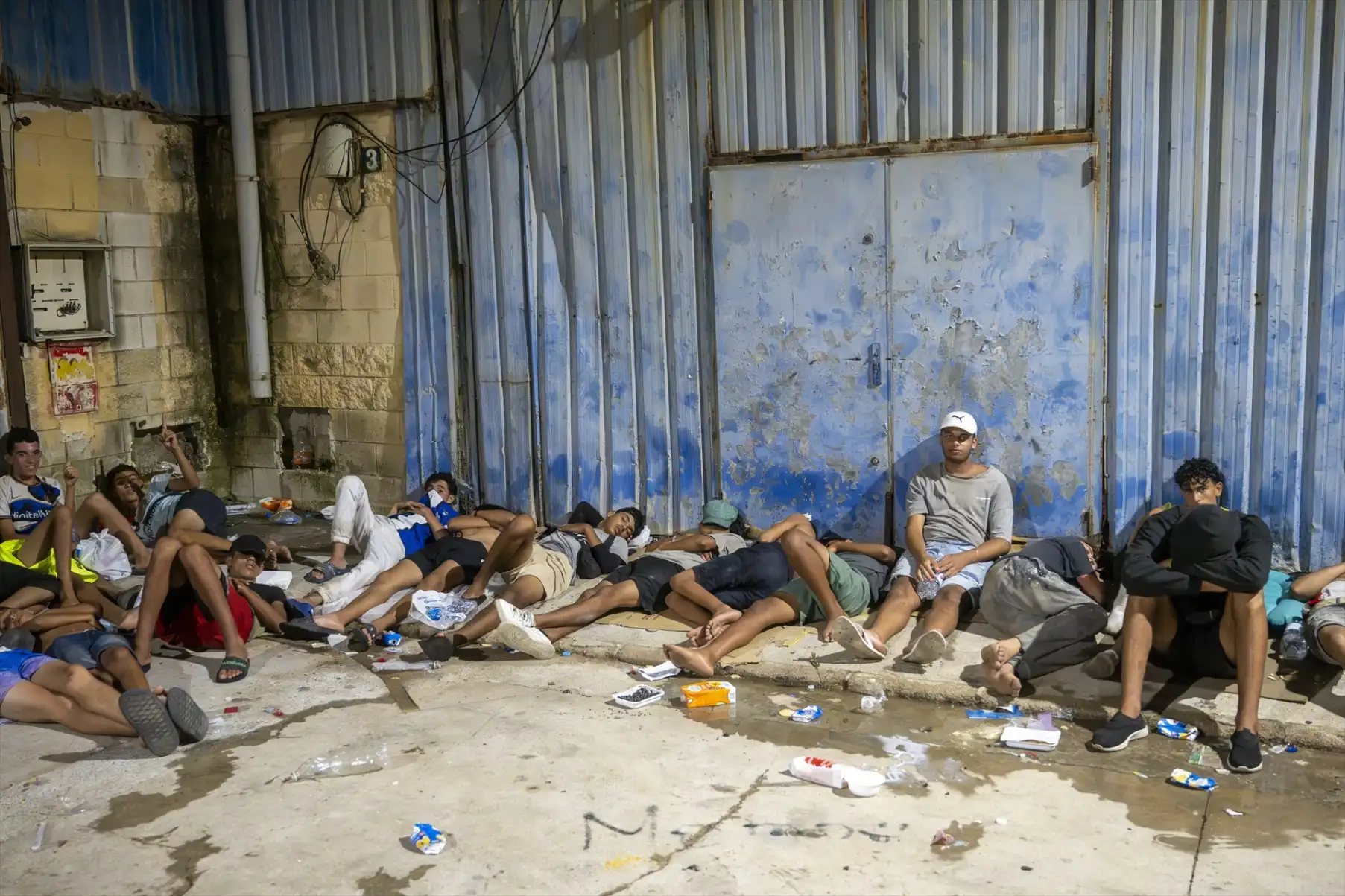 Así ha sido la noche en Ceuta tras la llegada masiva de inmigrantes