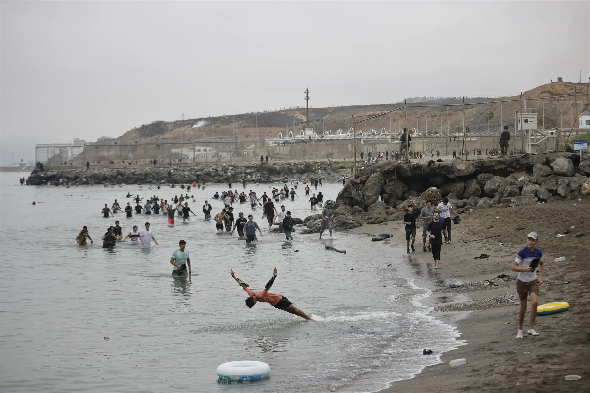 Ceuta eleva a 60.000 los inmigrantes llegados desde Marruecos