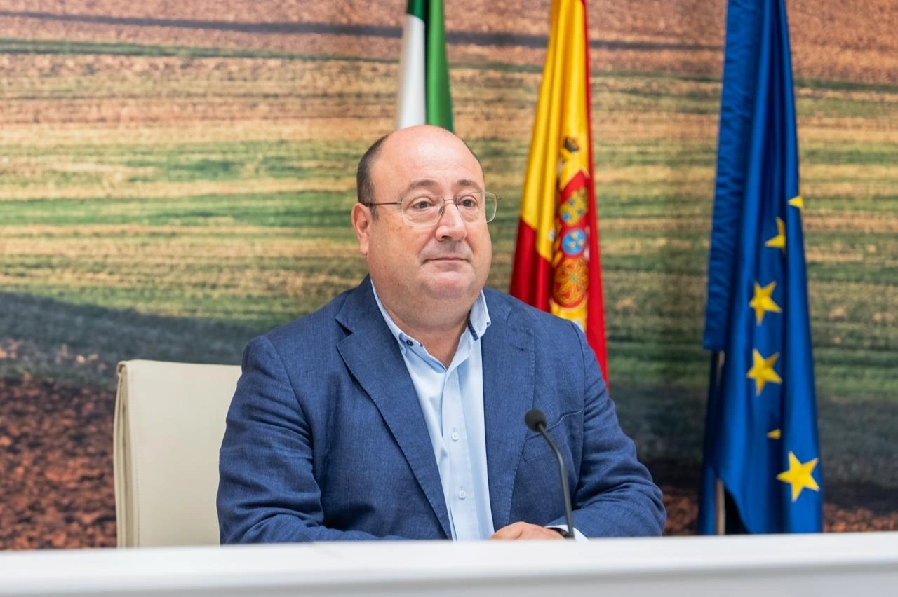 Extremadura planta cara al recorte de la PAC mientras asegura 9 millones de euros para agricultores y ganaderos