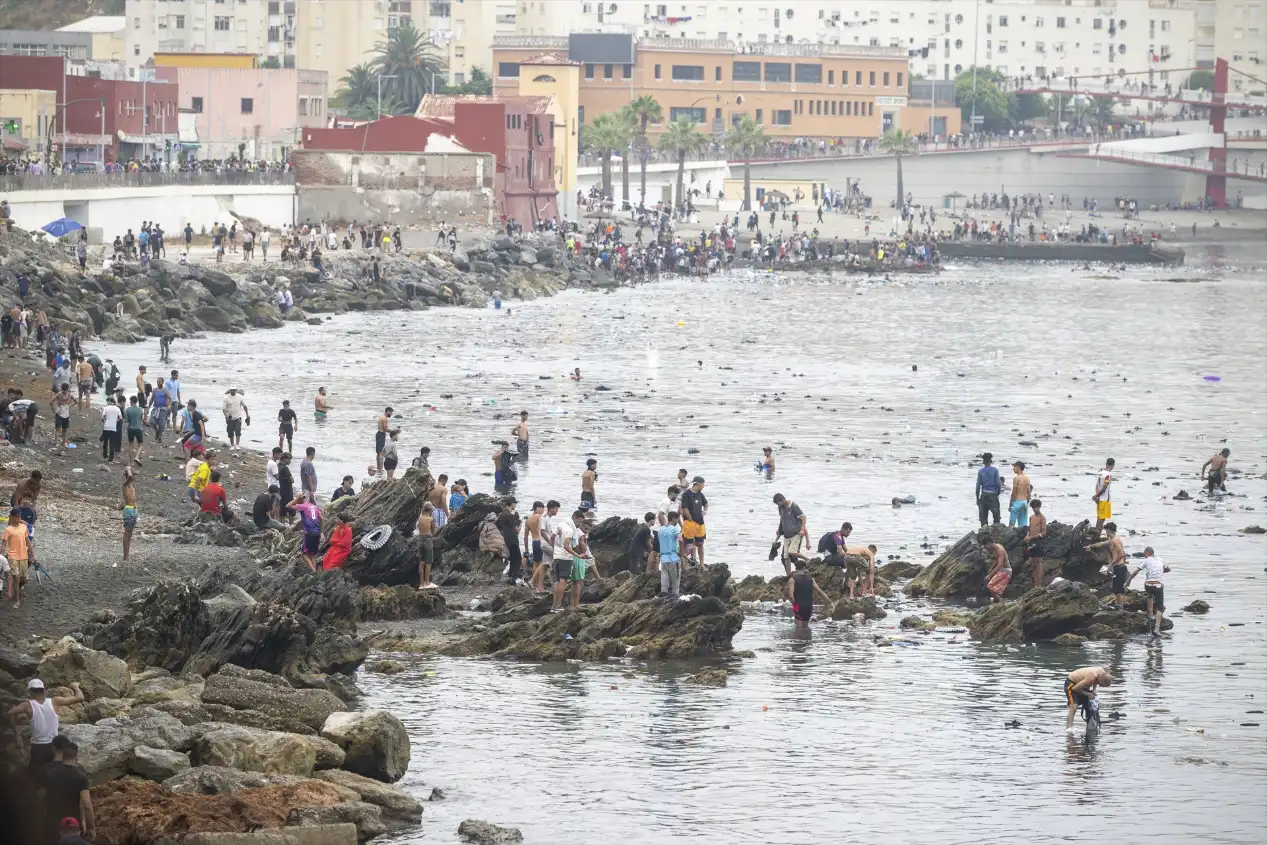 El Cifas alertó de un posible asalto masivo a Ceuta antes de la invasión