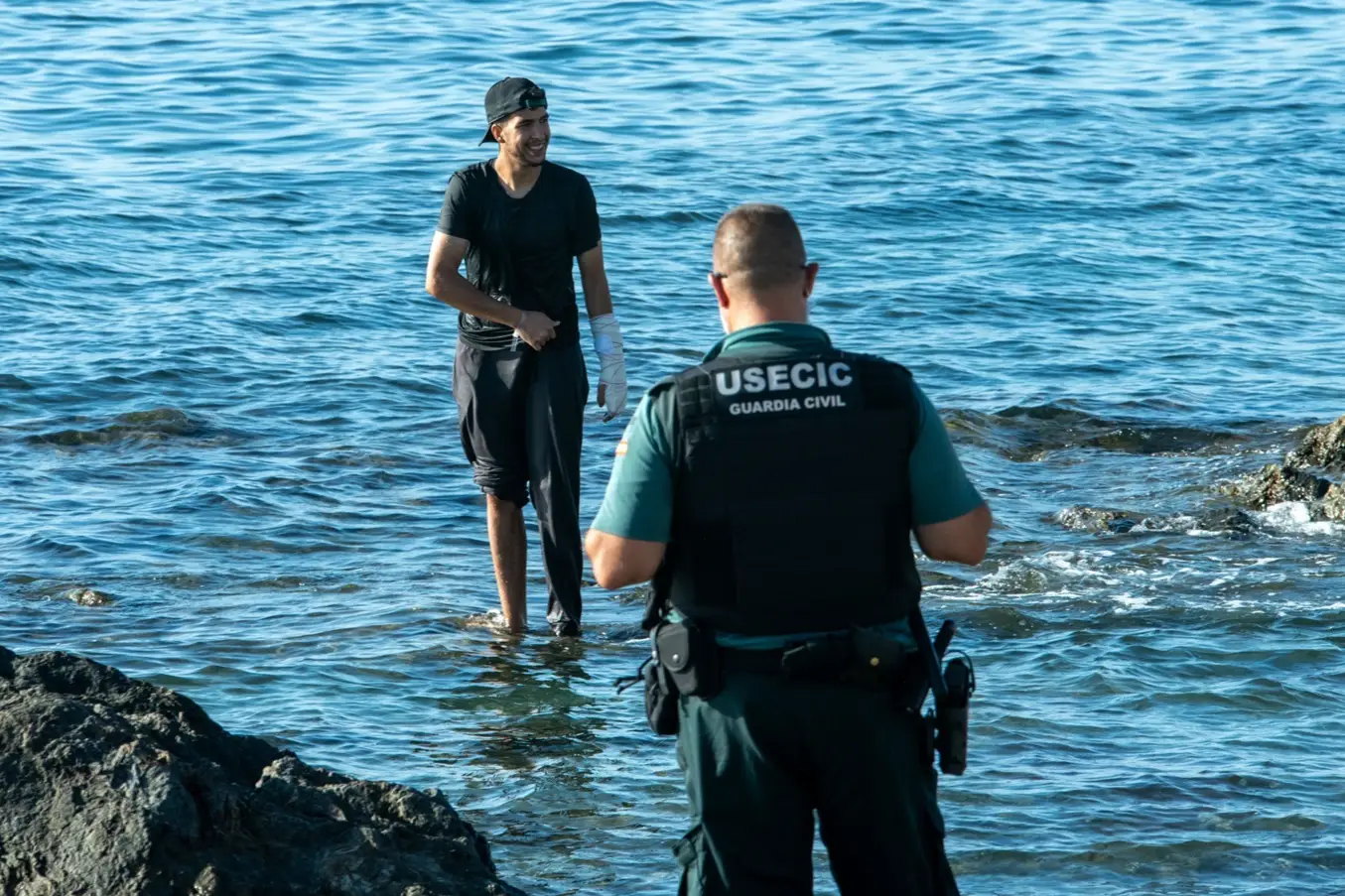 La Guardia Civil suspende vacaciones y permisos en Ceuta y Melilla por la presión migratoria