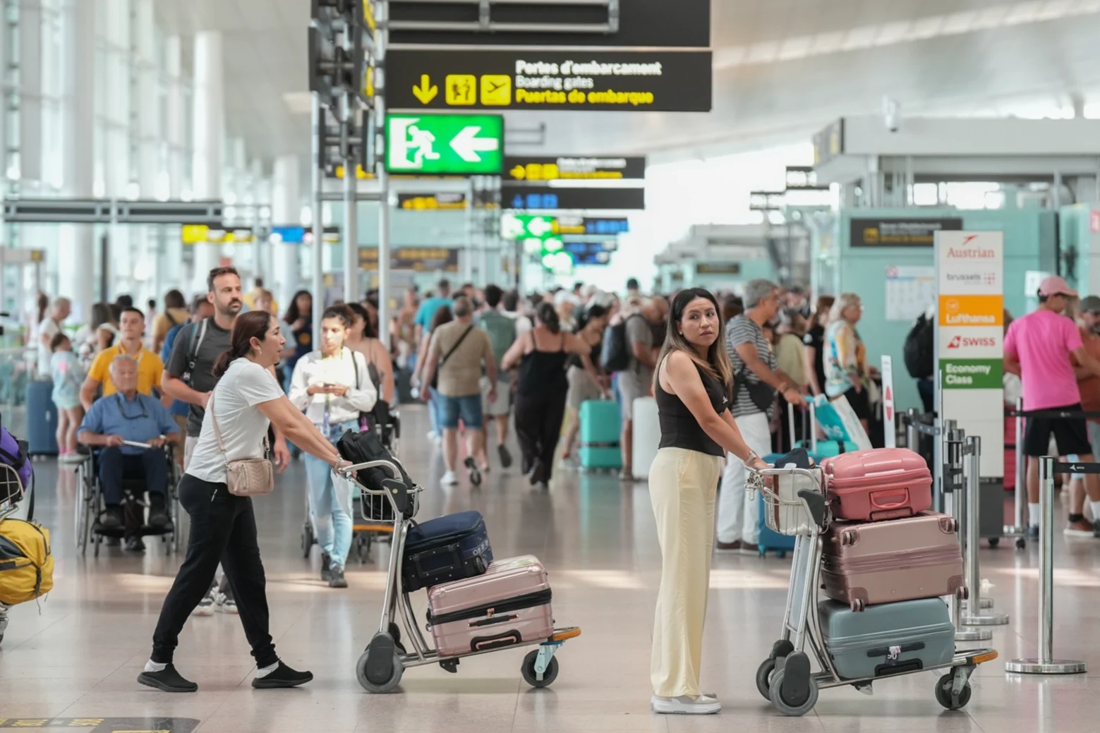 La huelga de 'handling' en El Prat de Barcelona deja 16 vuelos cancelados y una veintena de incidencias
