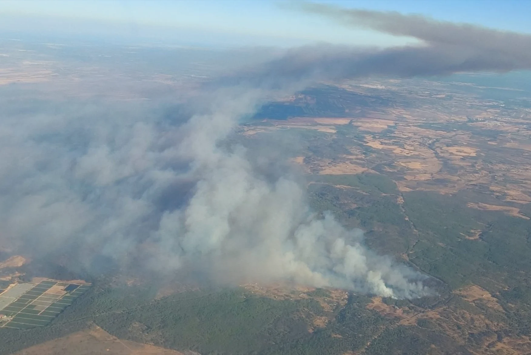 El incendio de Niebla obliga a activar la fase de emergencia ante el riesgo para dos aldeas