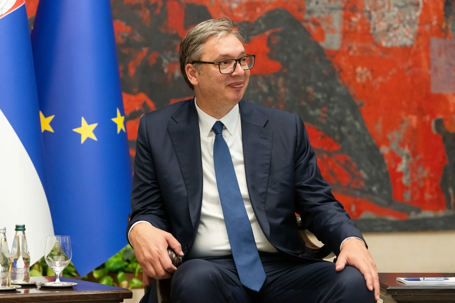Vučić reivindica los intereses de Serbia con su rechazo a las sanciones a Rusia y al reconocimiento de Kosovo