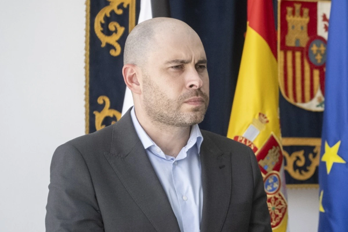 Hazte Oír se querella contra el delegado del Gobierno en Ceuta por su actuación durante la invasión