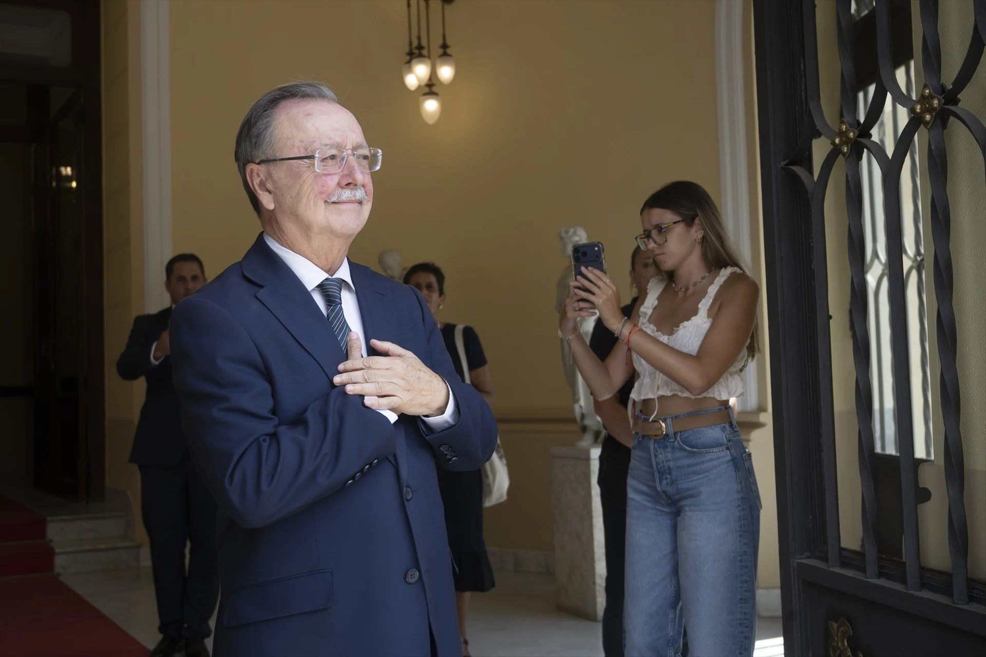 Juan Vivas expondrá en Madrid la sitaución que vive Ceuta tras la invasión