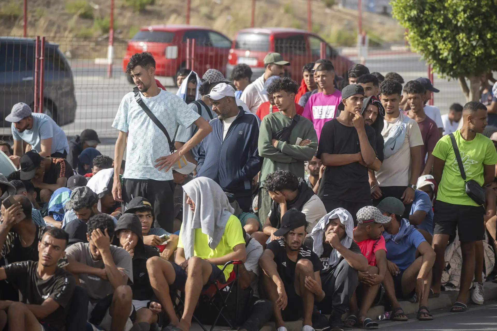Hazte Oír se querella en Ceuta por los ataques y los artefactos entregados a inmigrantes