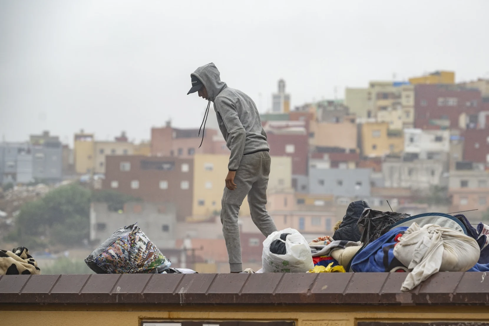 El negocio de los alojamientos clandestinos en Ceuta: hasta 7.000 euros al mes por hacinar a 15 inmigrantes