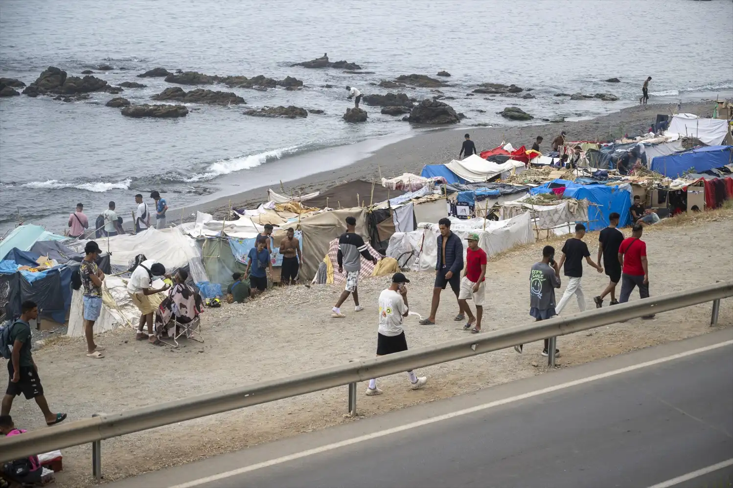 Siguen en ascenso las detenciones de marroquíes en Ceuta tras nuevos ataques a militares