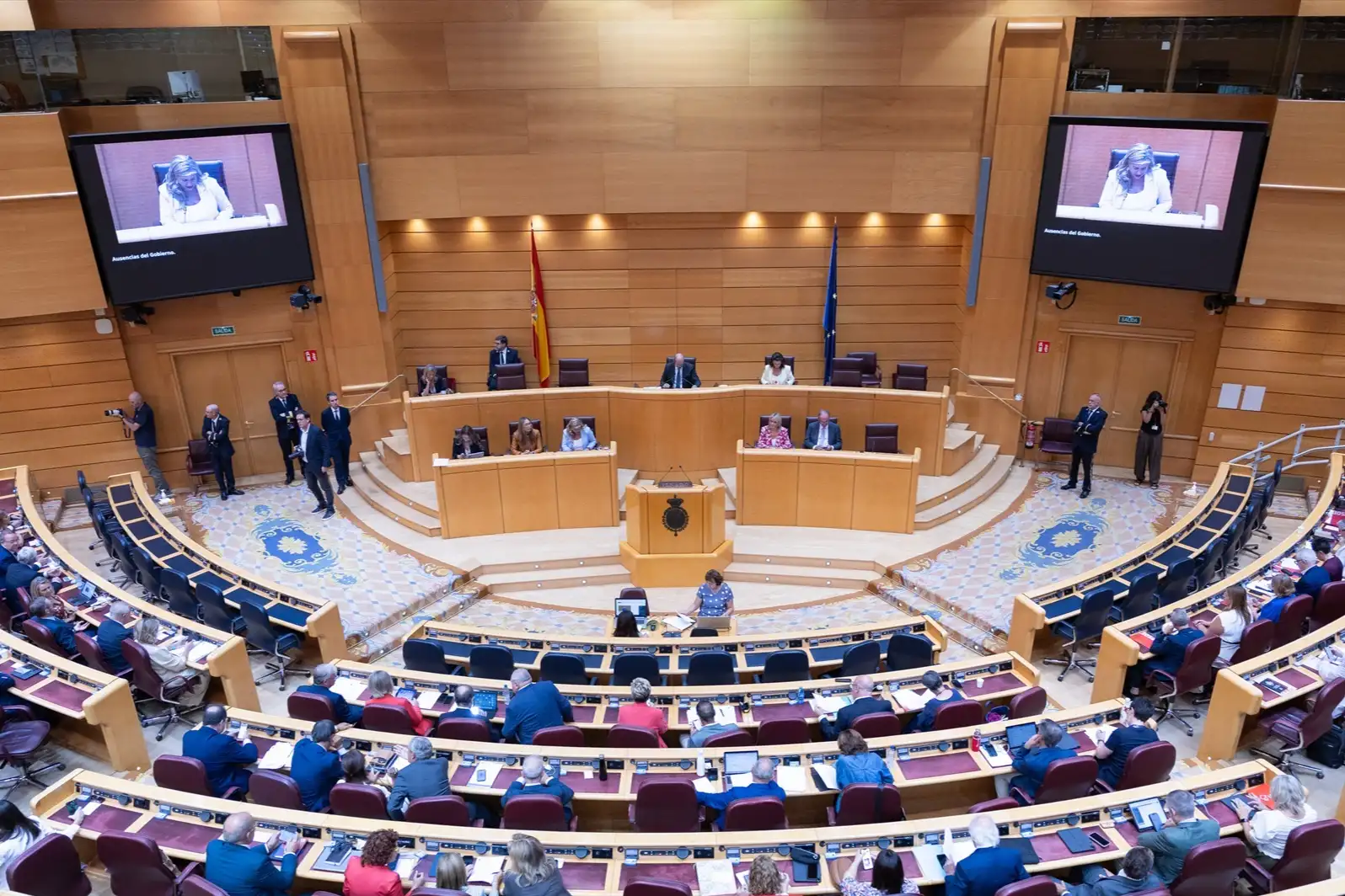 El PSOE busca listas conjuntas con otros partidos de izquierda para arrebatar al PP la mayoría absoluta en el Senado