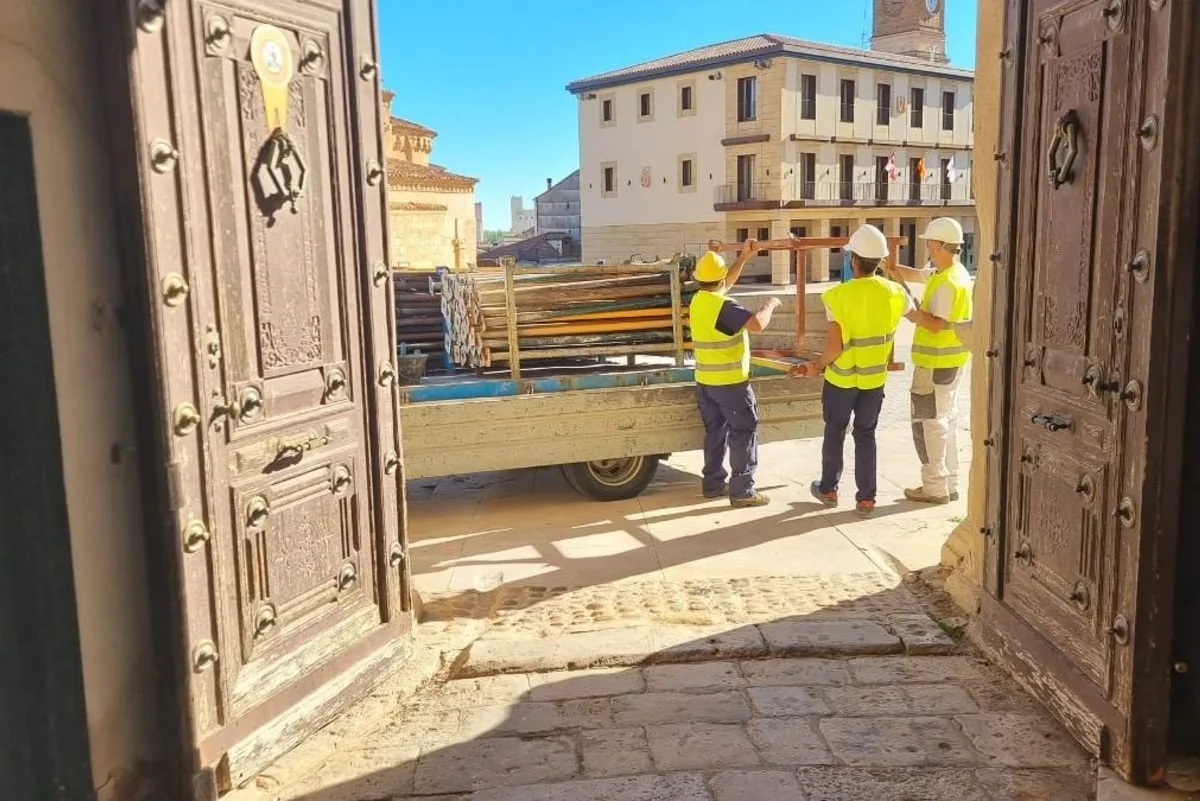 Castilla y León inicia las obras de emergencia para estabilizar el Palacio de los Hurtado de Mendoza