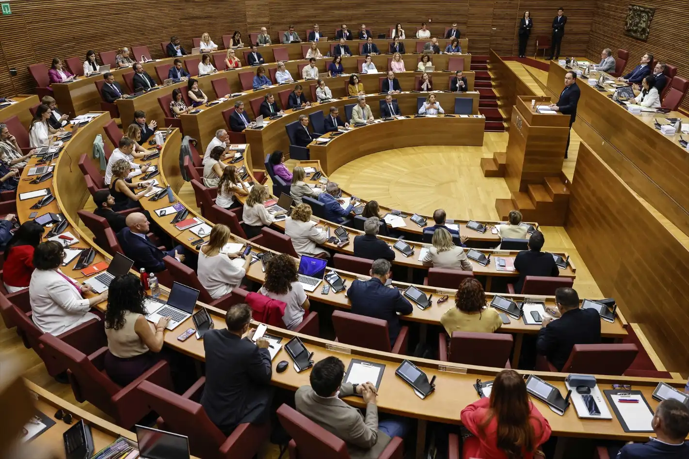 La Generalitat activa el Bono Hostelería con 3,9 millones para reactivar el consumo en la zona dana