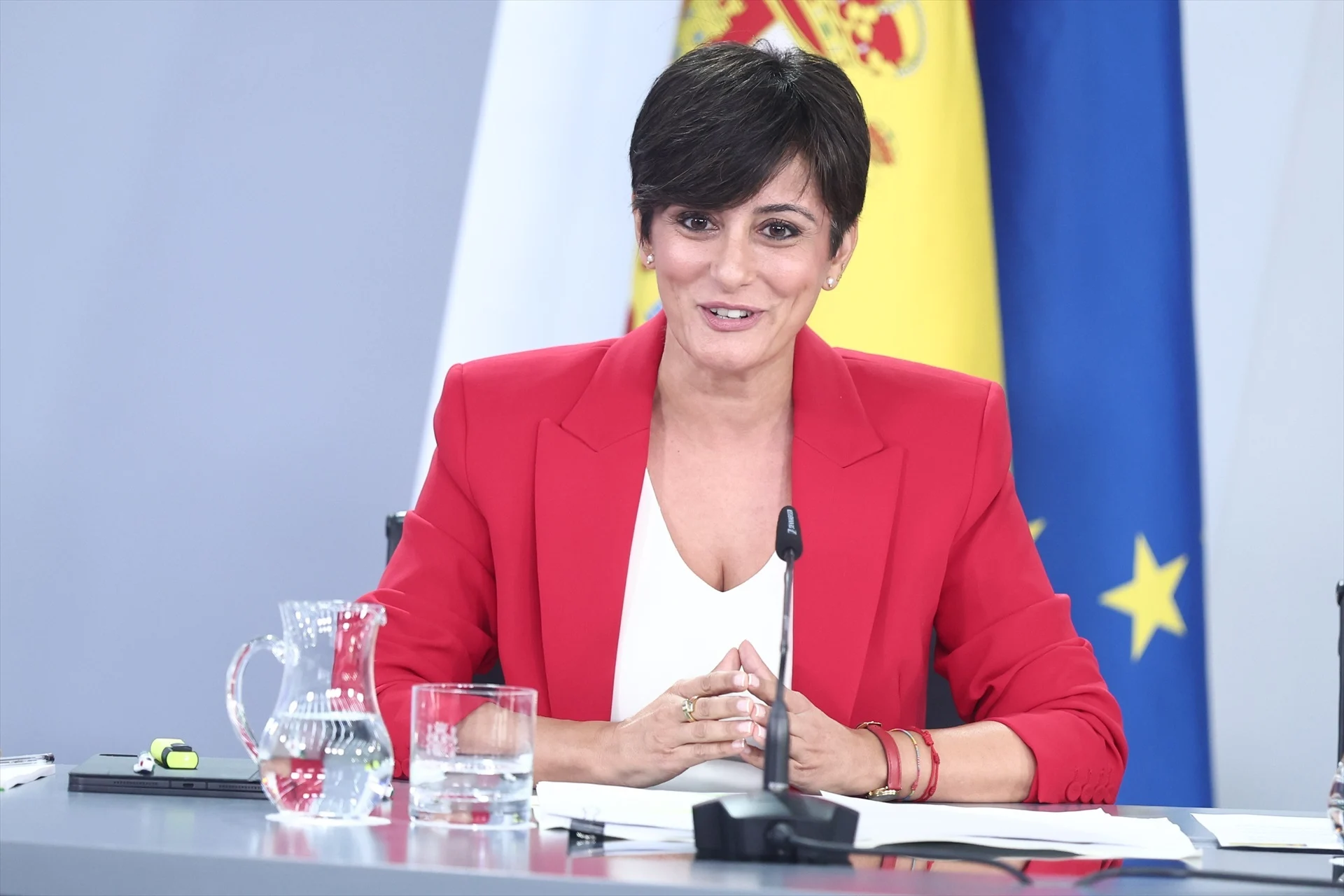 La desastrosa rueda de prensa ministra de Vivienda tras el 'decreto Maricarmen'