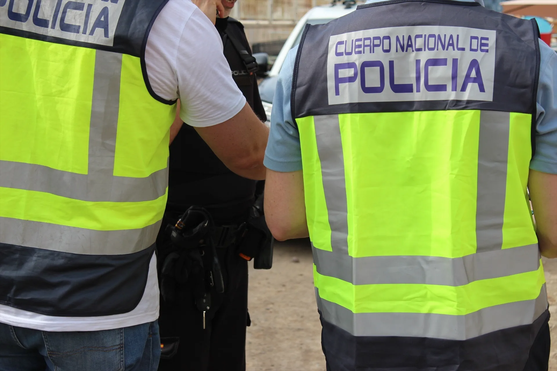 La Policía busca al autor del disparo que hirió a un hombre de 46 años junto al Palacio de Congreso